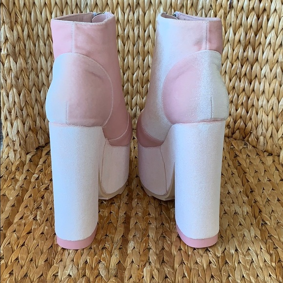 NIB ✨💕Baby Pink 💕✨Velvet Nightmare Platforms - Picture 3 of 8